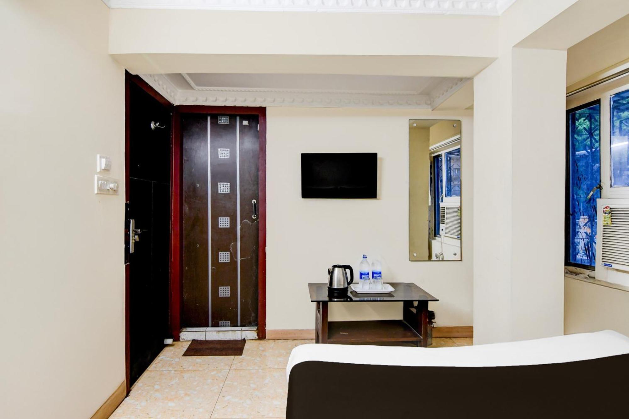 Super Hotel O Sarat Bose Road Formerly Shree Guest House Kolkata Exterior photo